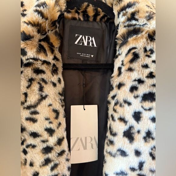 FAUX FUR ANIMAL PRINT COAT - Picture 11 of 16